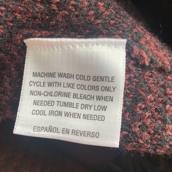 Style & Co. Patterned Knit Wrap - Picture 3 of 6